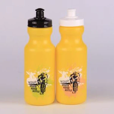 Výroba plastových športových fliaš s vytlačeným logom